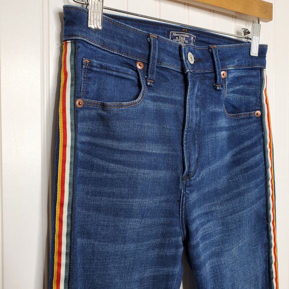 Abercrombie & Fitch Women's Simone High Rise Ankle Jeans Size 26 2 Tuxedo Stripe - Picture 3 of 9